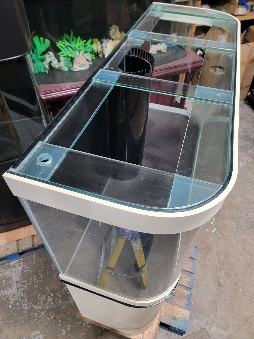220 Gallon Panoramic Reef-Ready Curved Glass Aquarium With Marble Finish Stand