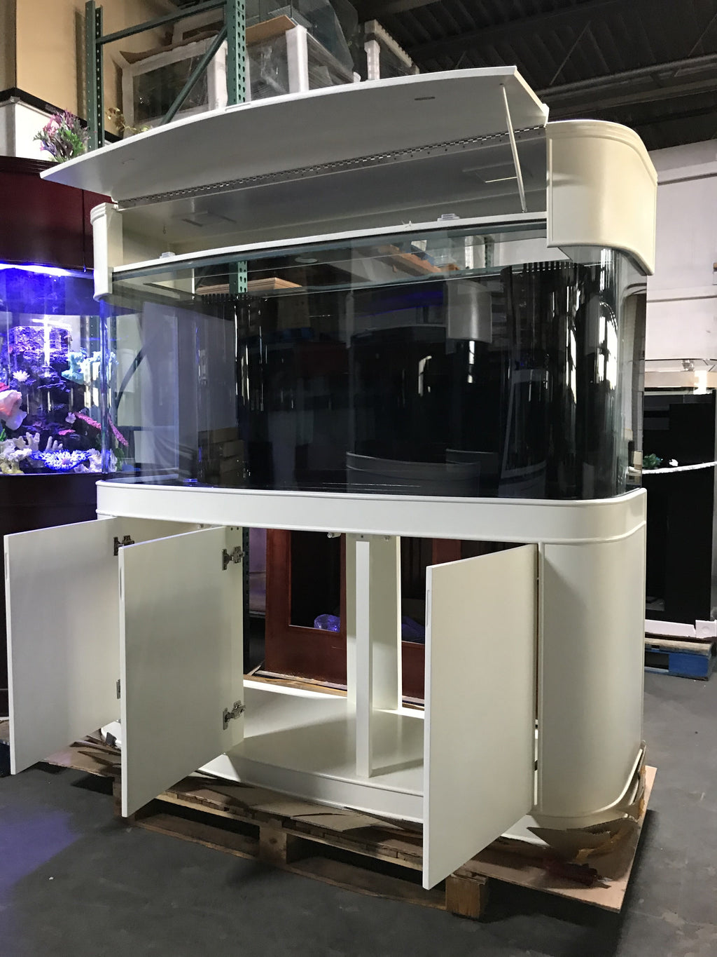 200 Gallon Seamless Glass Bowfront Aquarium Reef-Ready in Tulum White Real Wood Furniture