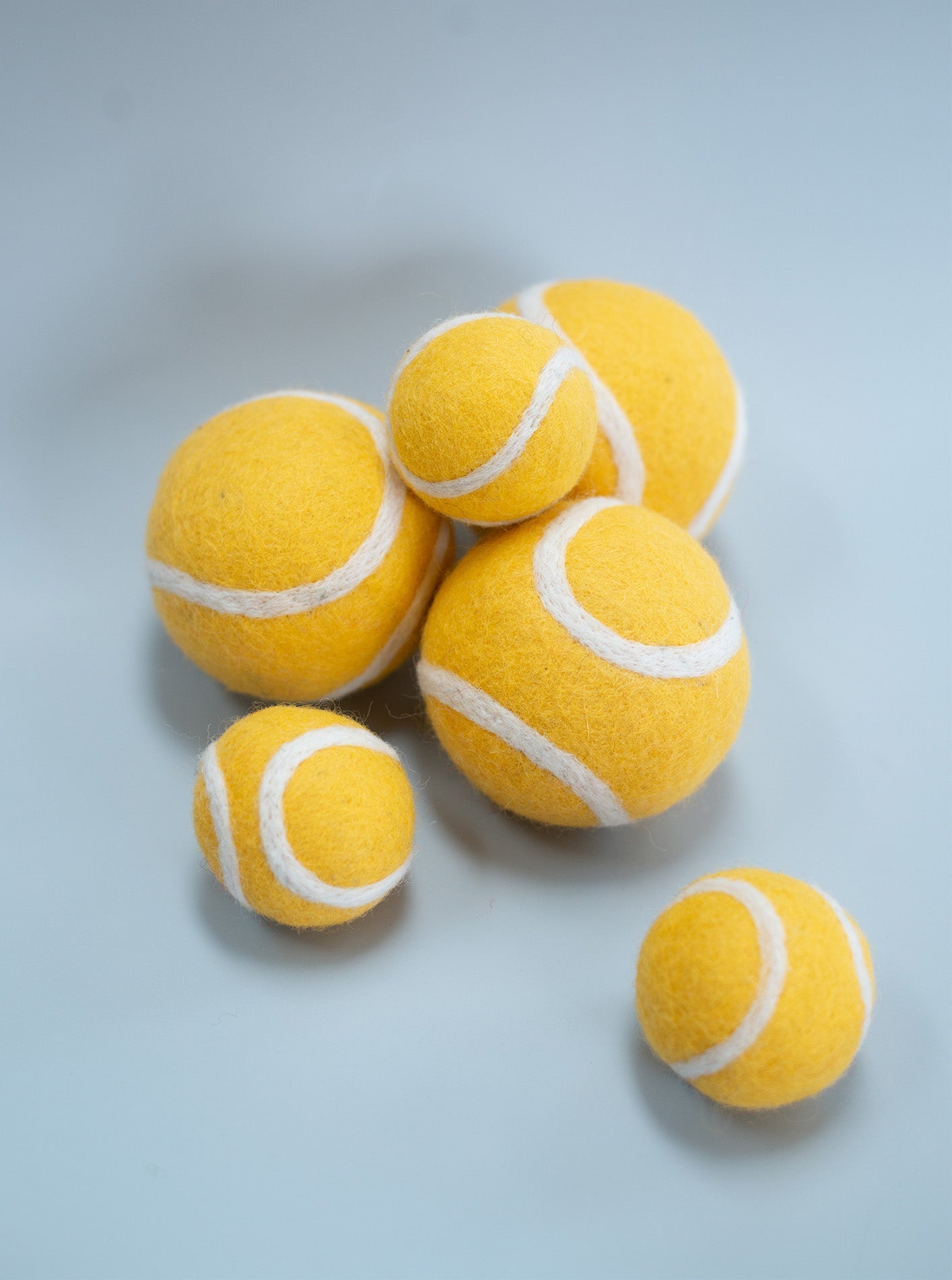 WOOL TENNIS BALL